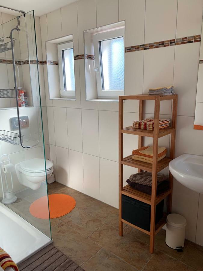 Moderne Ferienwohnung Mit Balkon Im Schoenen Saarland Dillingen an der Saar Luaran gambar
