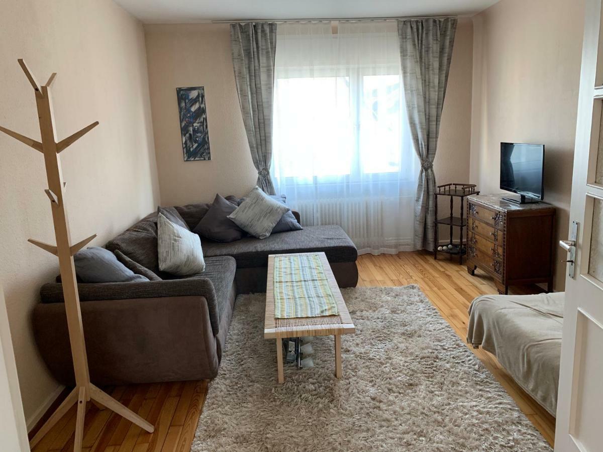 Moderne Ferienwohnung Mit Balkon Im Schoenen Saarland Dillingen an der Saar Luaran gambar