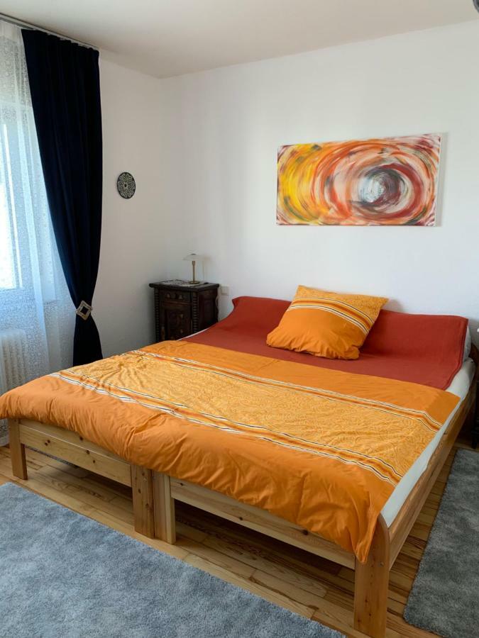 Moderne Ferienwohnung Mit Balkon Im Schoenen Saarland Dillingen an der Saar Luaran gambar